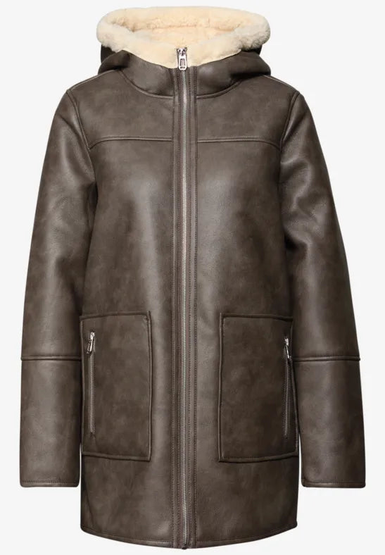 Chaqueta efecto de cuero